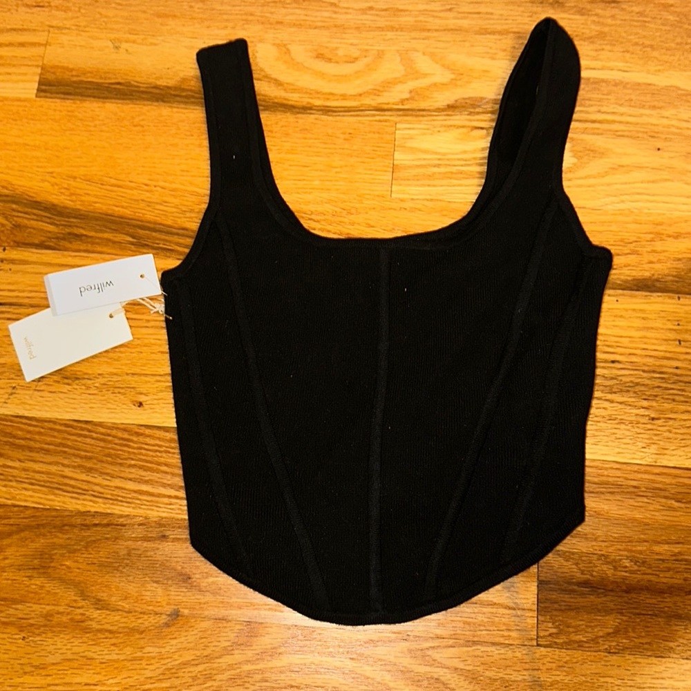 Black aritzia tank top